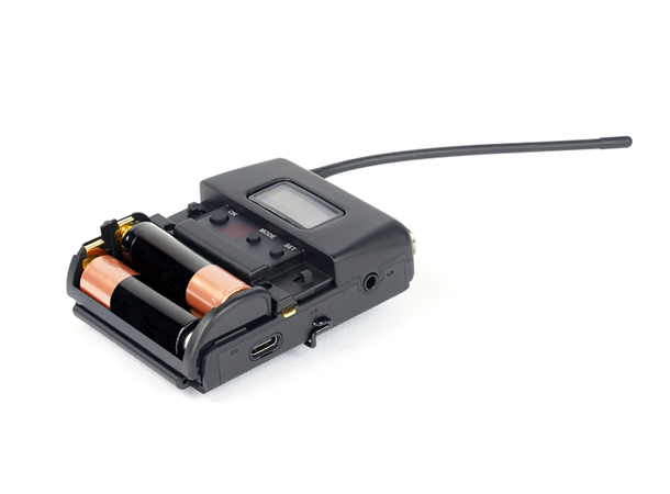 Mipro Pocket transmitter ACT-700T 5UB Chargeable 554-626MHz Belt clip 72MHz 