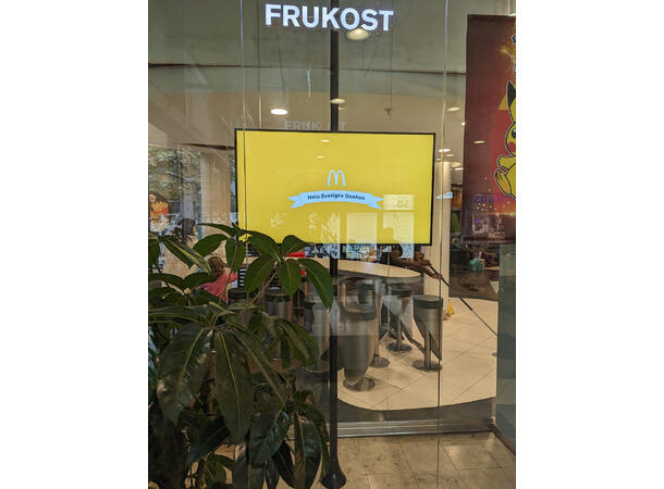 Multibrackets Pro Series - Enclosure 43" Medium B2B Black 